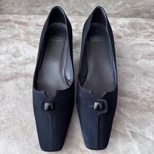 Vintage Stuart Weitzman Black Crepe Women's Kitten Heel button Pump size 9.5
